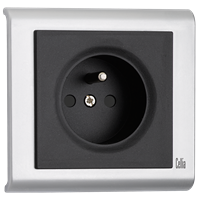 Socket-Outlet with Earthing Pin